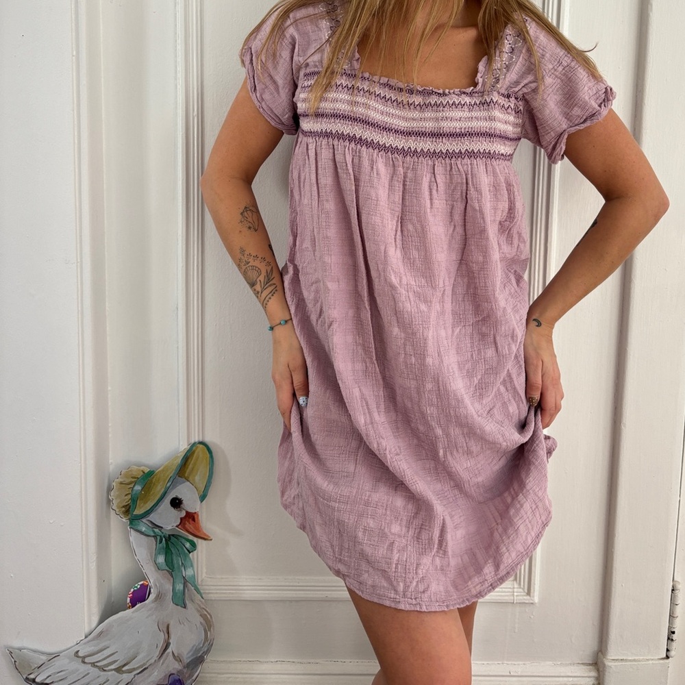 Short sleeve dress